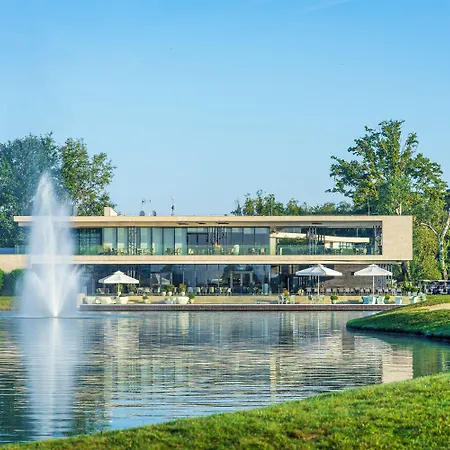호텔 Zala Springs Health & Golf 5*